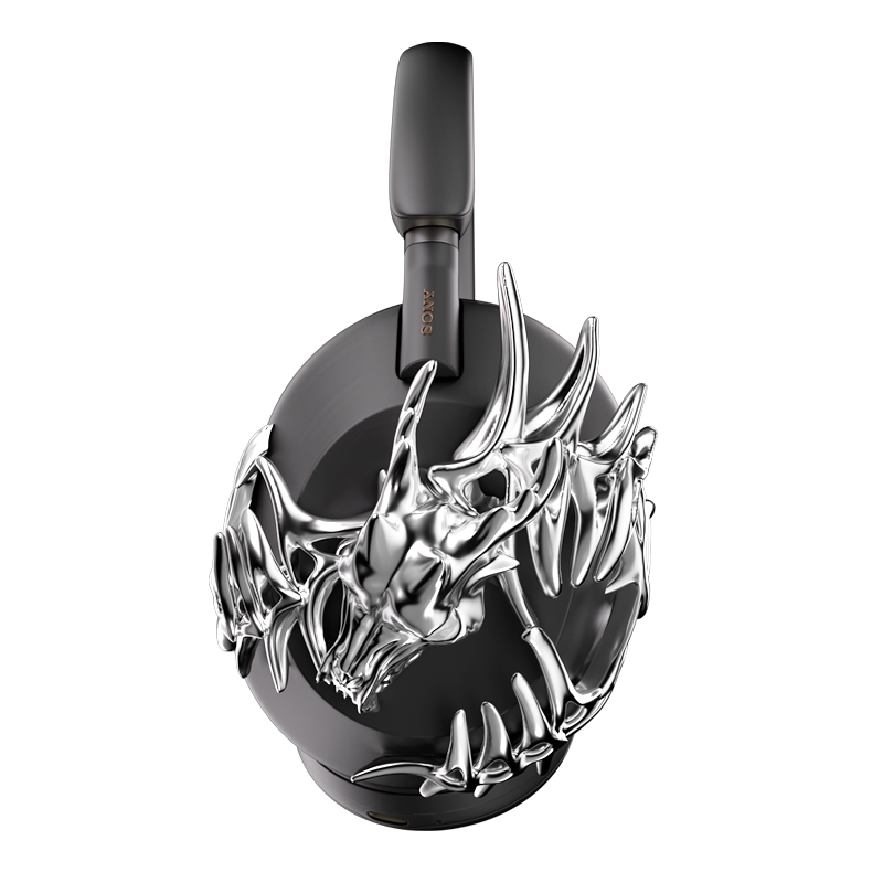 Eri Verse（エリバース）の「The Loong - Sony XM5 Case（Smartphone Accessories）」