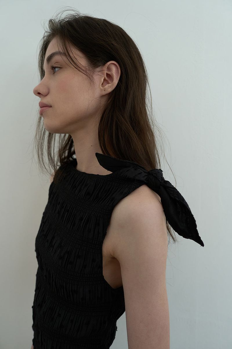 Smoke shirring blouse_black