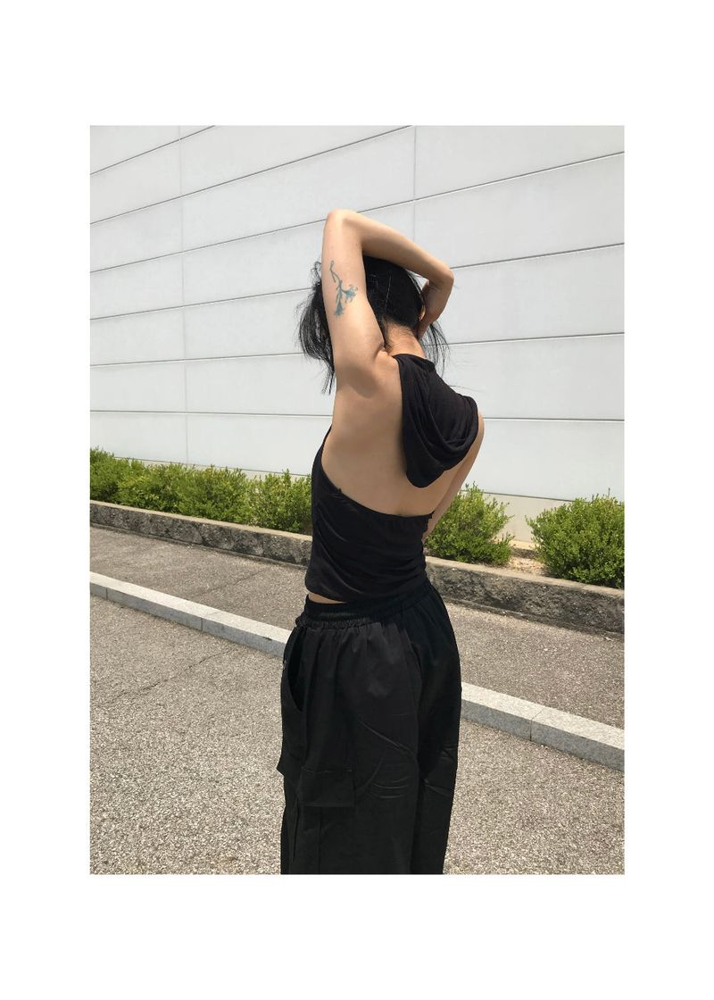 HOODIE OFF SLEEVELESS