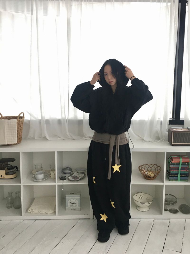 Mini Zan Flower Embossed Crop Hoodie (6c)