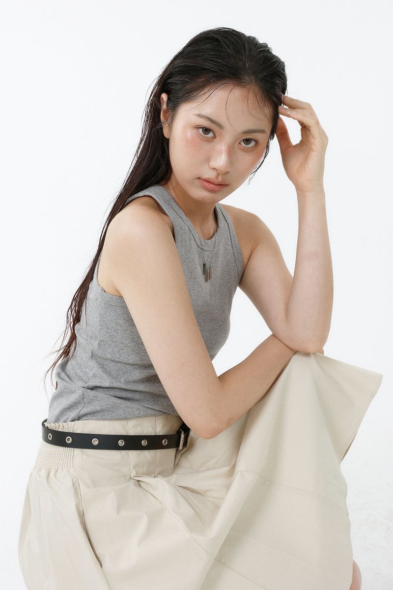 Loventina(ラヴェンティナ)の「ALL-DAY SLEEVELESS TOP_MELANGE GRAY(Tops)」