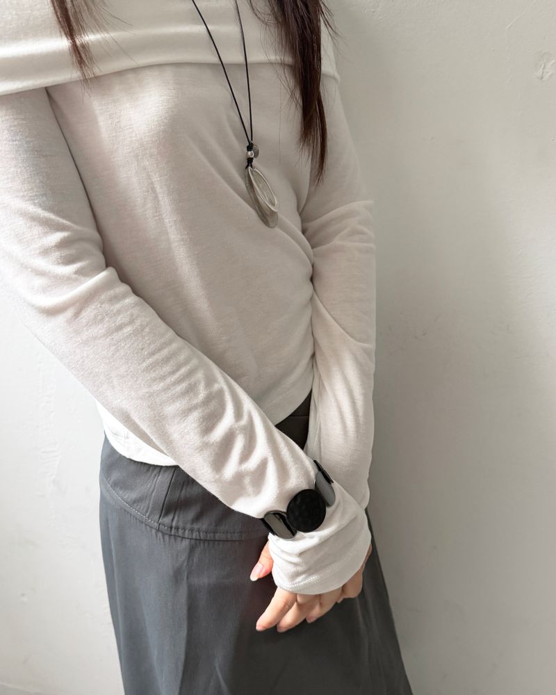 Forma Oval Necklace