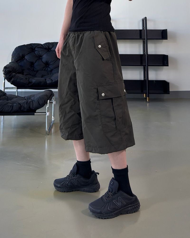 Kelt Nylon Cargo Bermuda Pants
