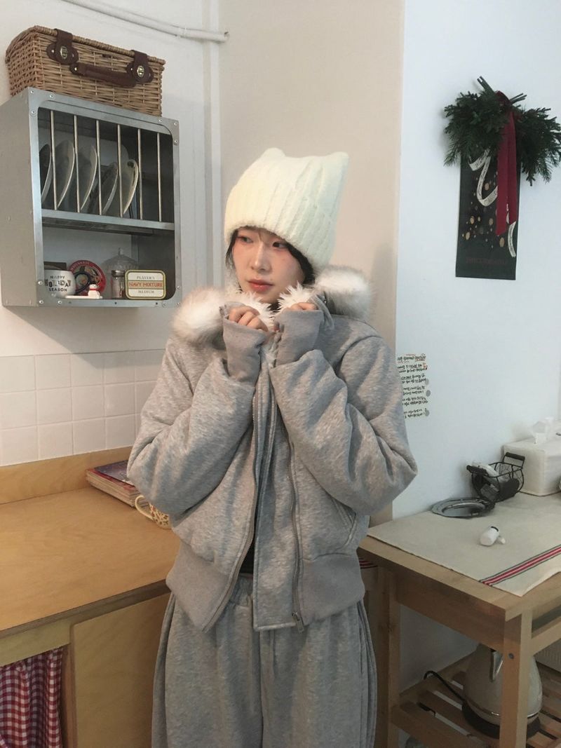 Fur zip-up set