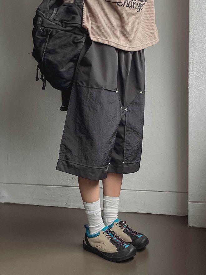 City Double Knee Rivet Bermuda Pants
