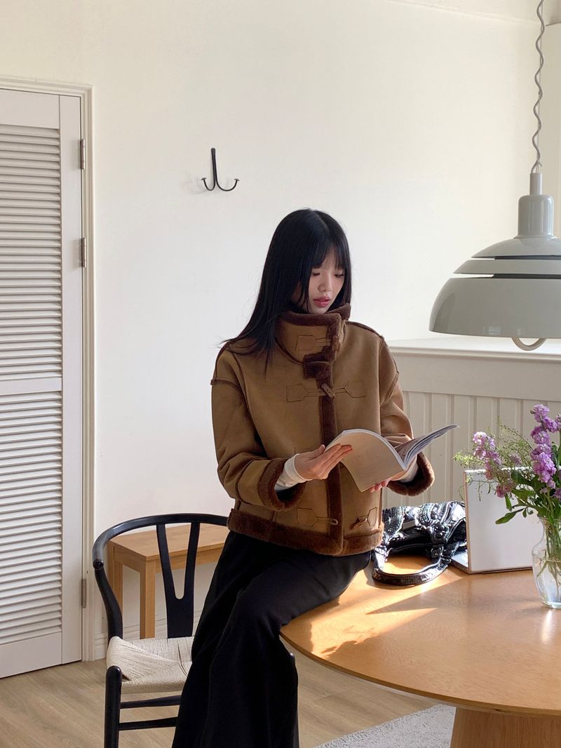 Recton Suede Fur High-neck Shearling Jacket