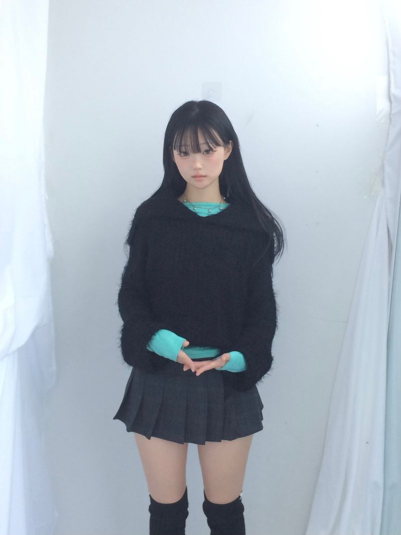 Shoulder collar loose knitwear