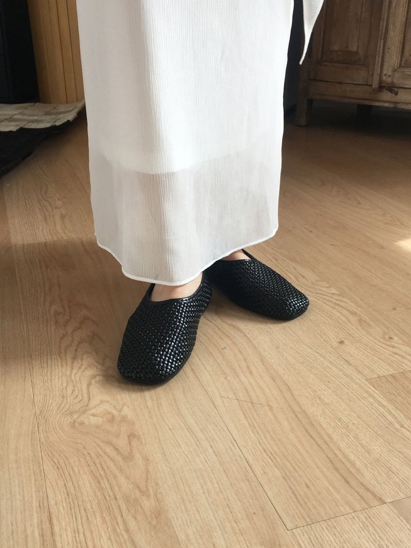 Woven square flats 