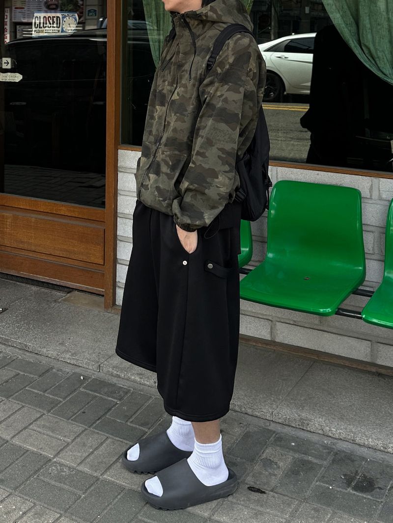 Veron Camo Hood Windbreaker