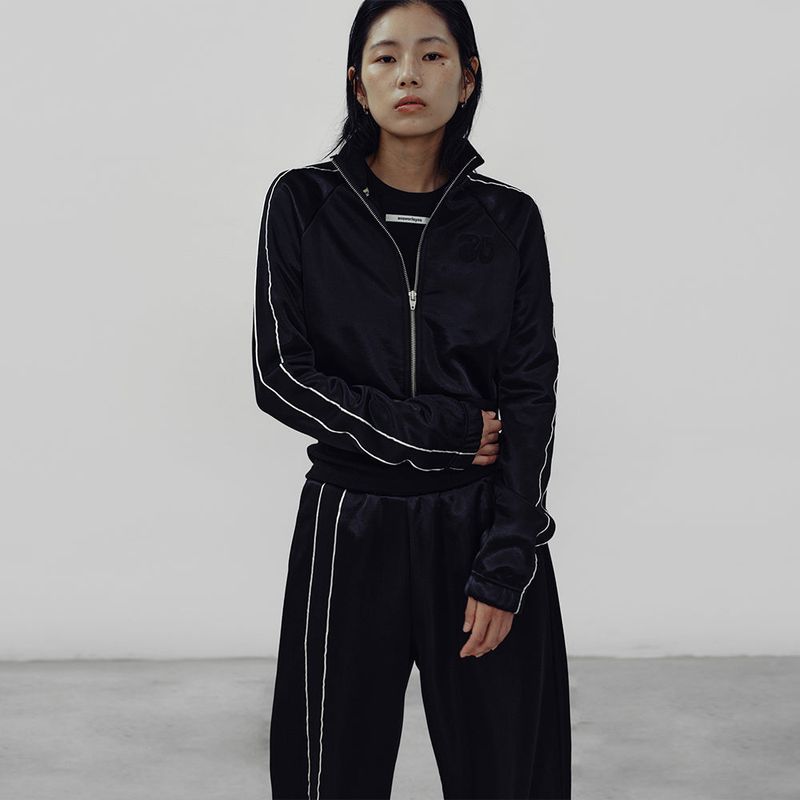 answerisyes（アンサーイズイエス）の「Shiny band zip up（Setup）」