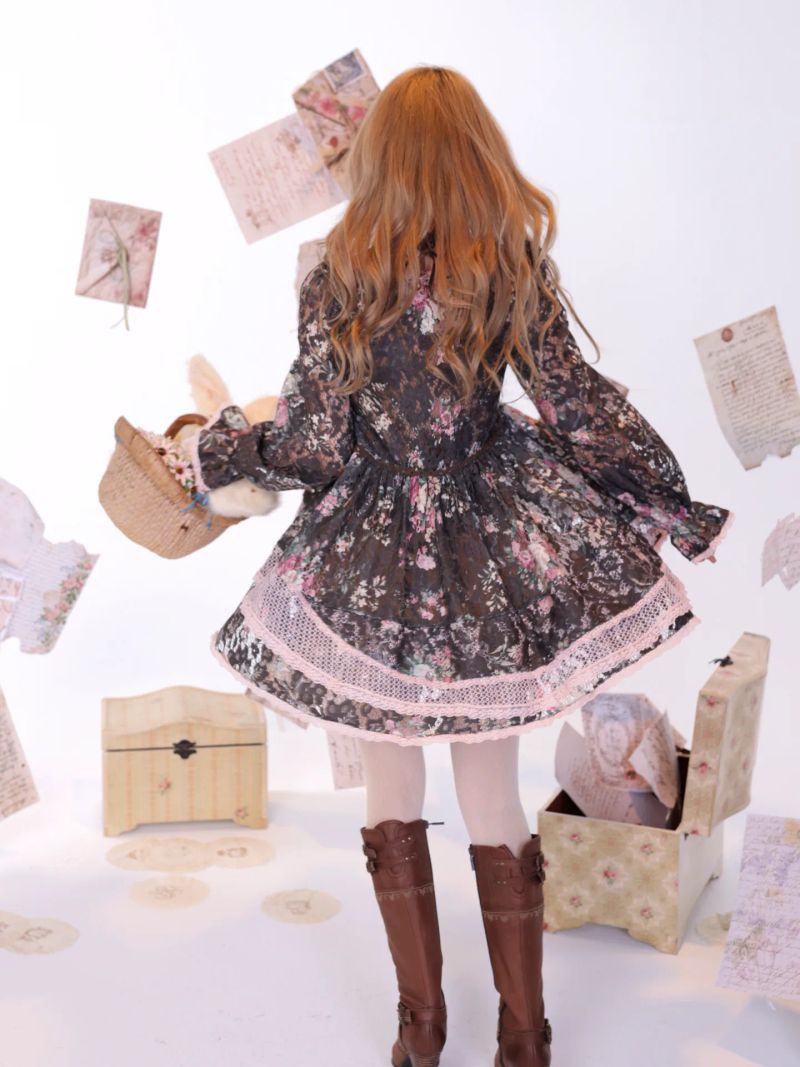 Autumn Flower Room Long-Sleeve Top