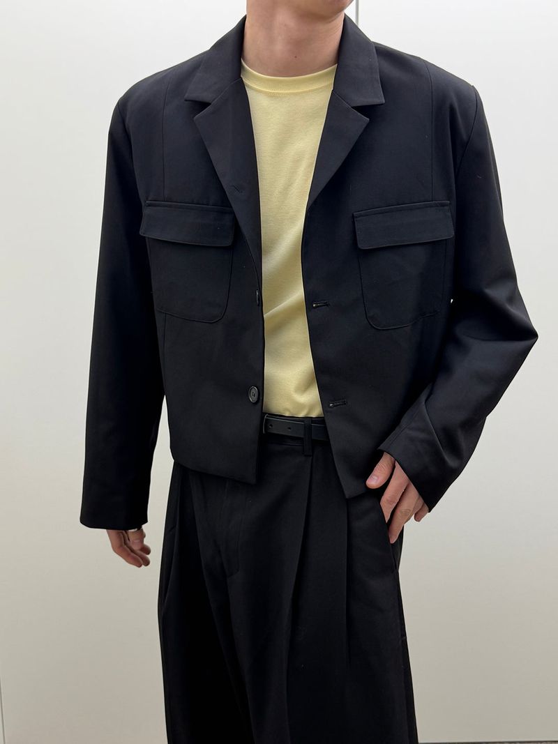 LAURANT（ロラン）の「[SET UP가능] ツーポケットクロップジャケット(2color)（ジャケット/アウター）」