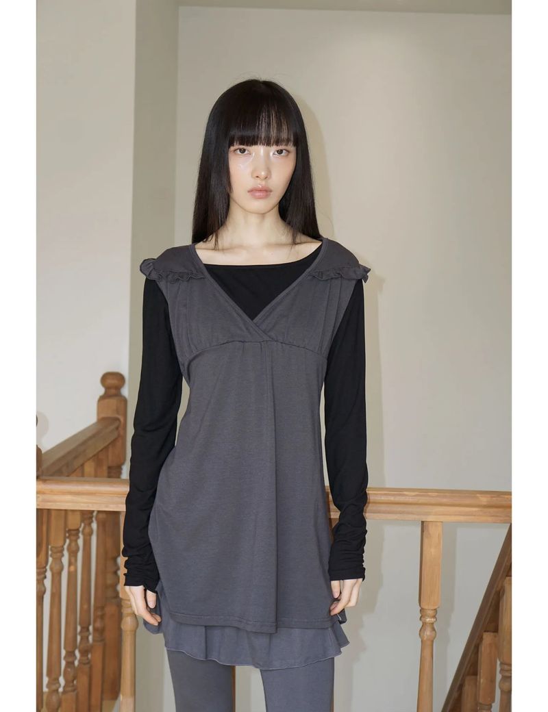 RUFFLE TIE TOP(CHARCOAL)