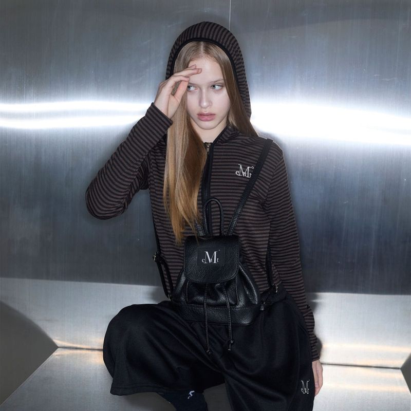 MUCENT（ムセント）の「DAYLISH TWO WAY STRIPE CROP HOOD ZIP-UP (2COLOR)（Tops）」