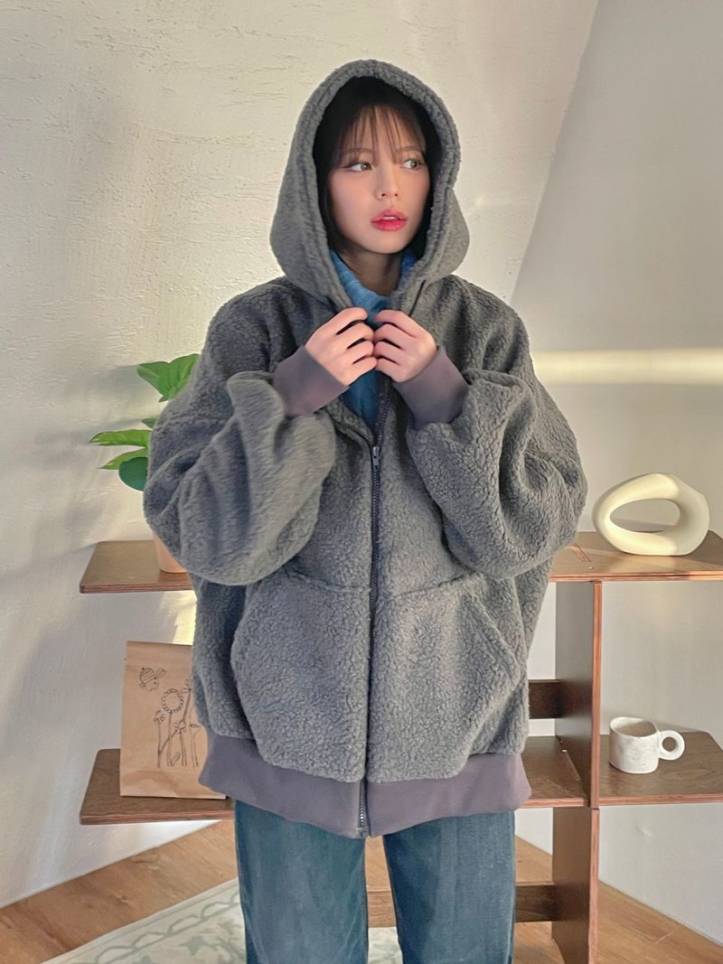 Turley hood zip-up