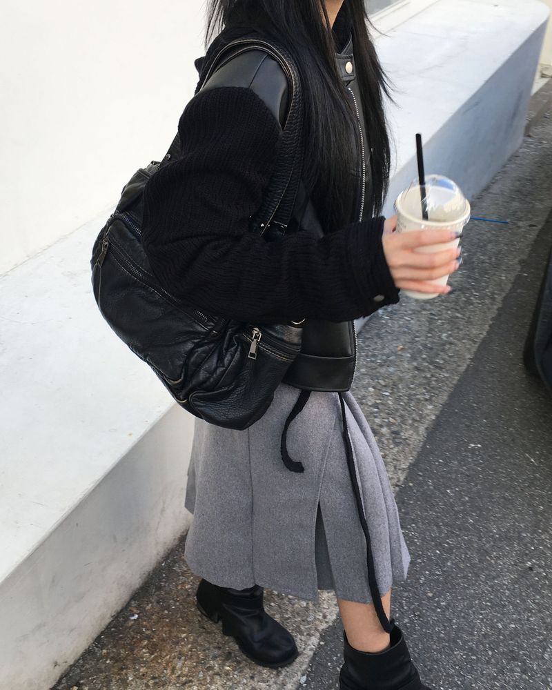 Belt pleated long skirt