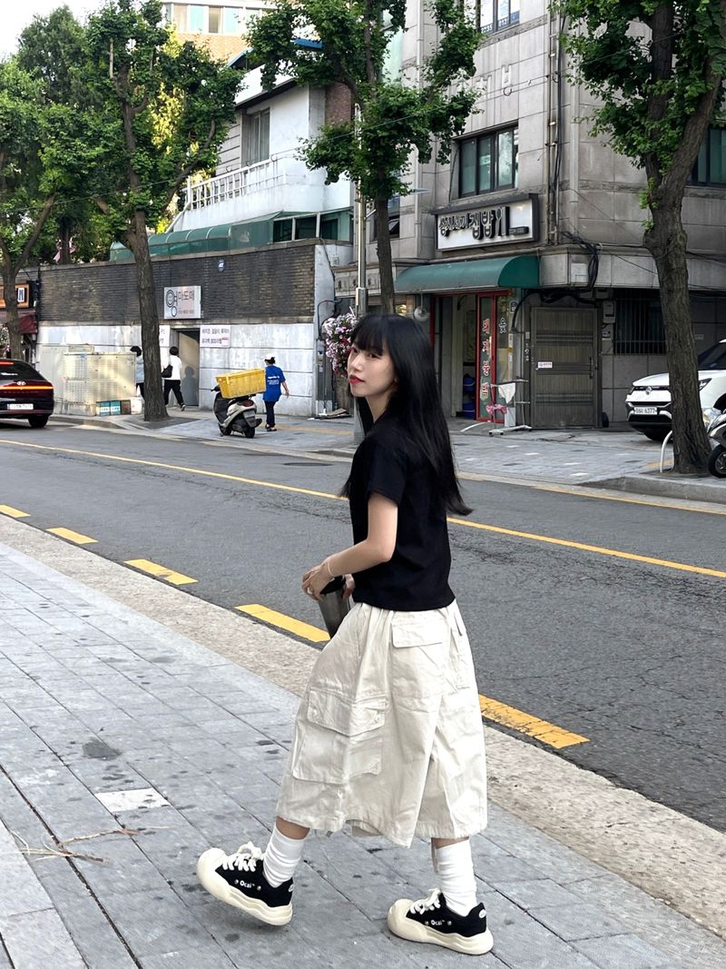 Very Comment Short Sleeve T-shirt