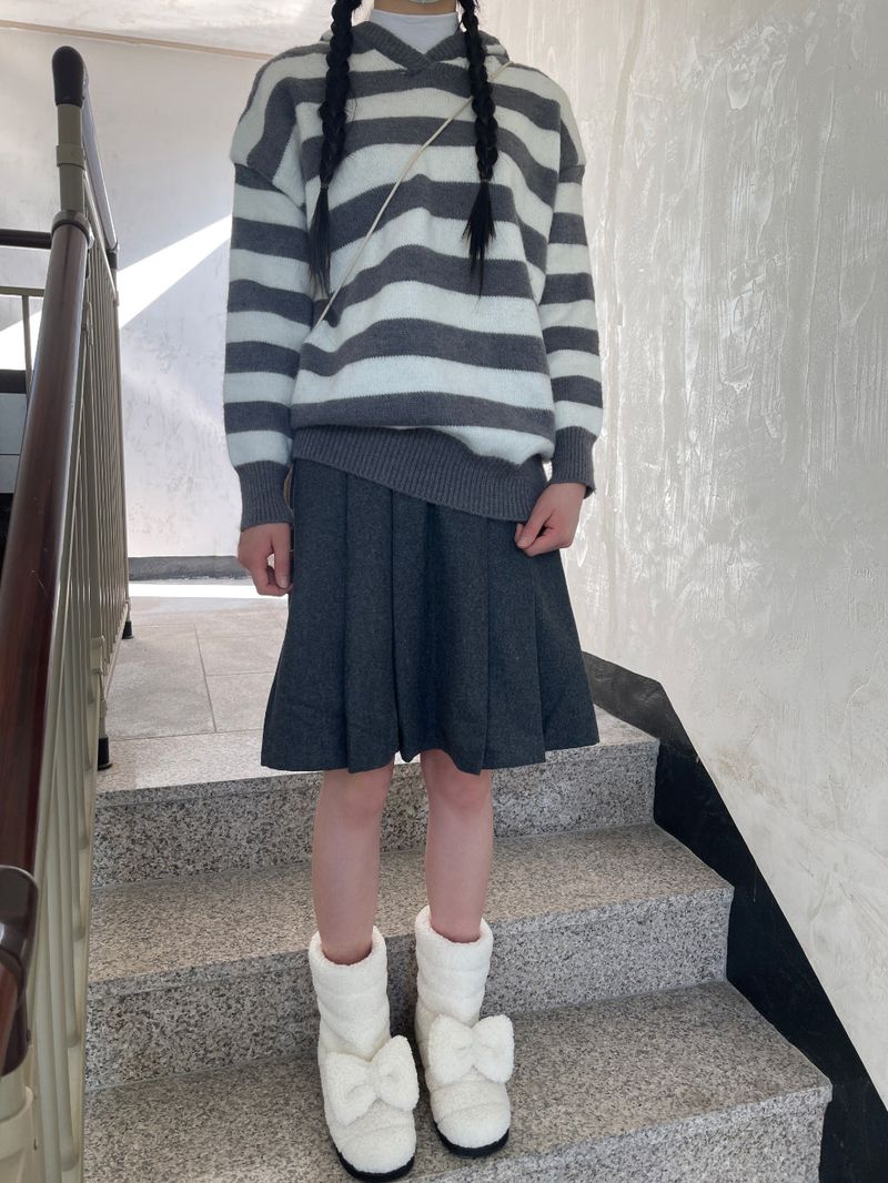 Ribbon fleece boots