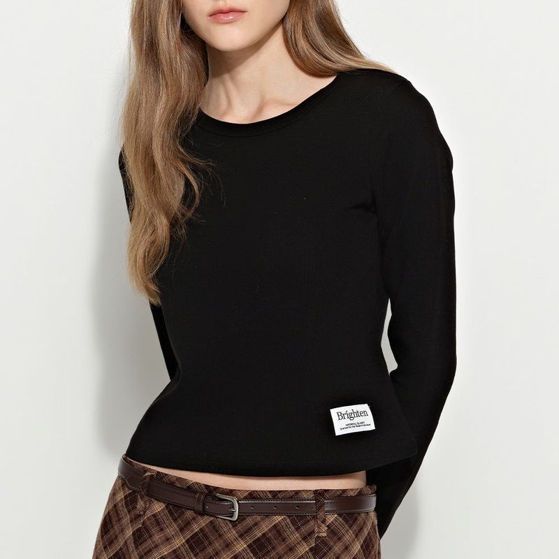 Essential Round-Neck Black
