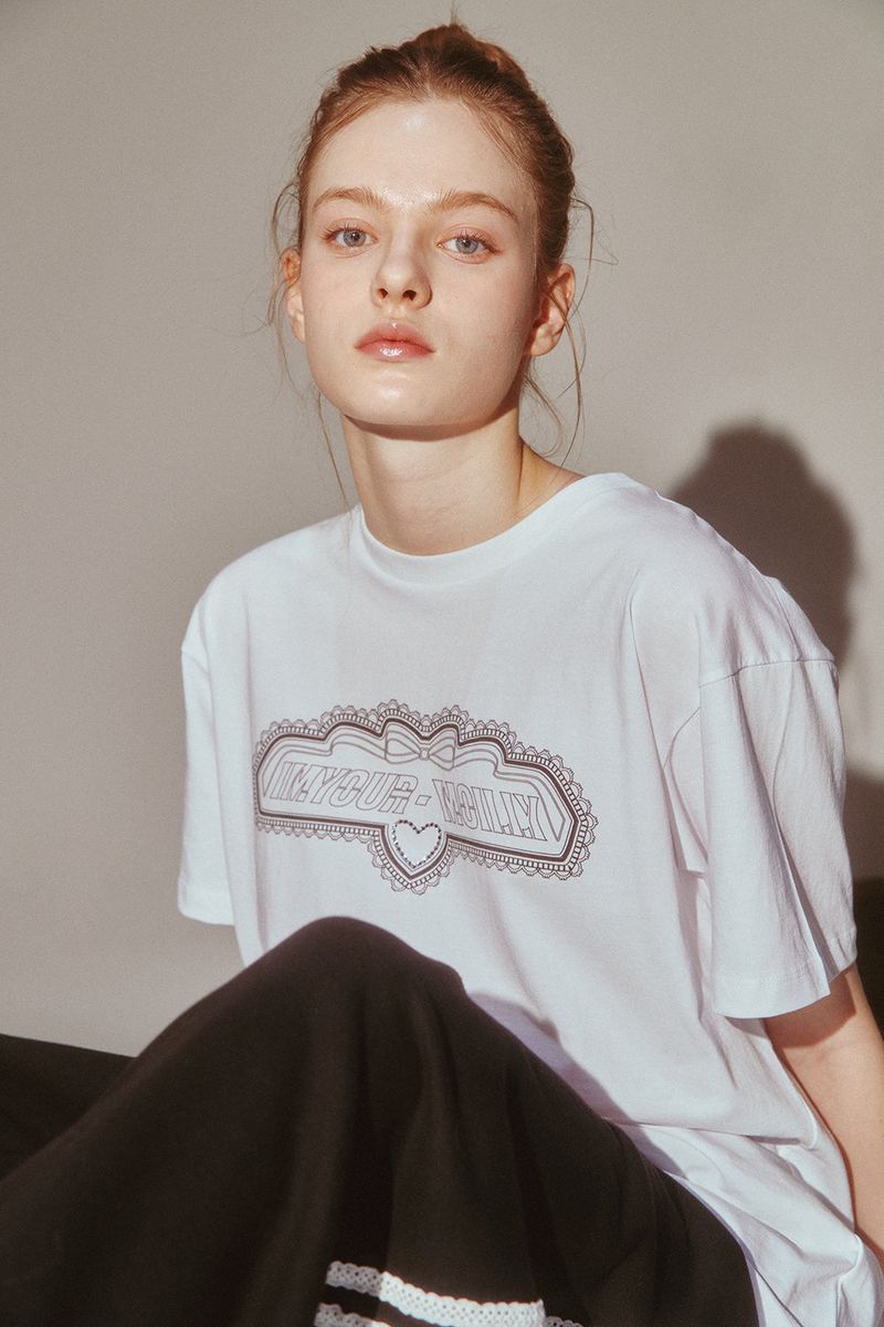 MOILLY(モイリー)の「Signature Logo Graphic Hotfix T Silver(Tops)」