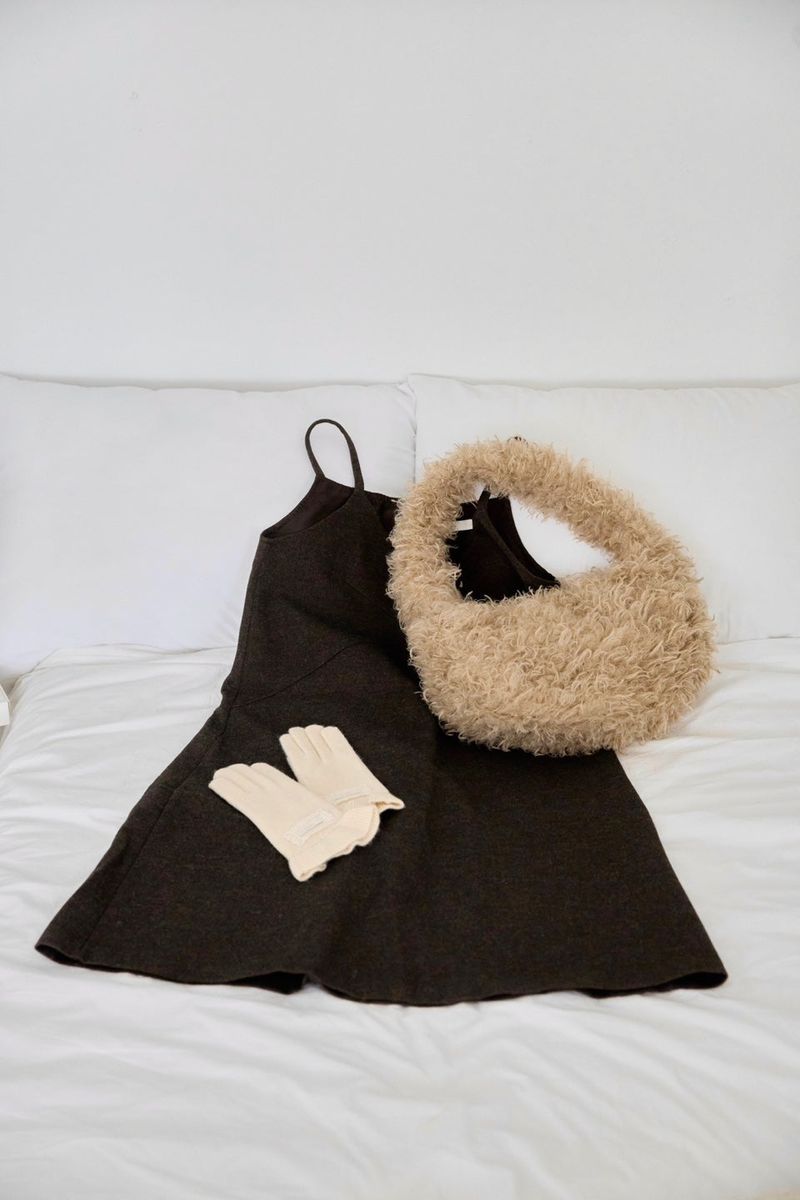 [MADE] BEBE PUPPY BAG (BEIGE) FUR BAG
