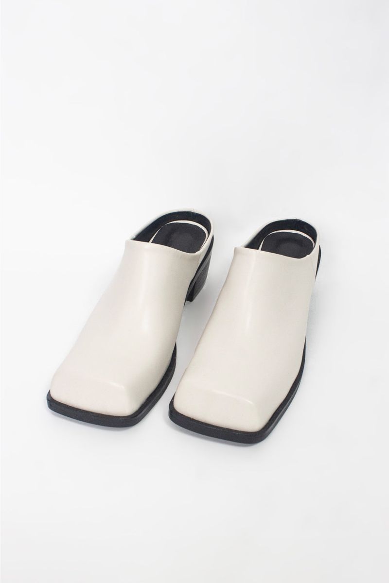 Square Plat Mule (2 color)