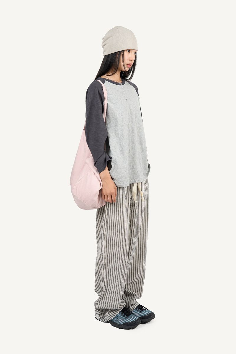 Slub color matching raglan three quarter T-shirt
