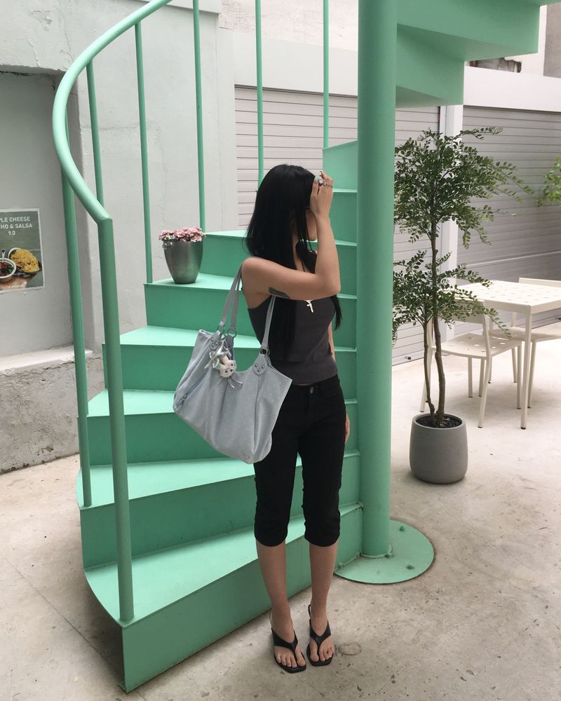 Lowrise capri pants