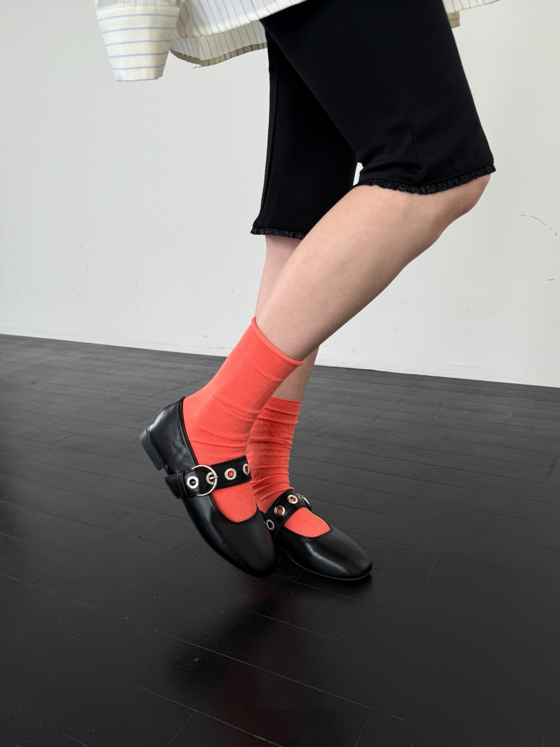 eyelet mary jane shoes