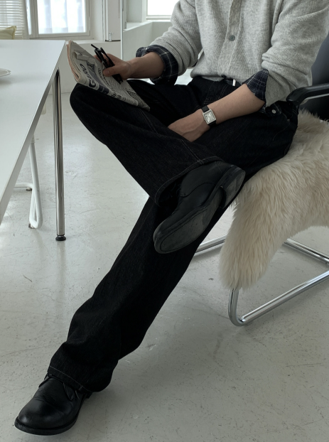 Semi Wide Stitch Raw Fabric Denim Pants