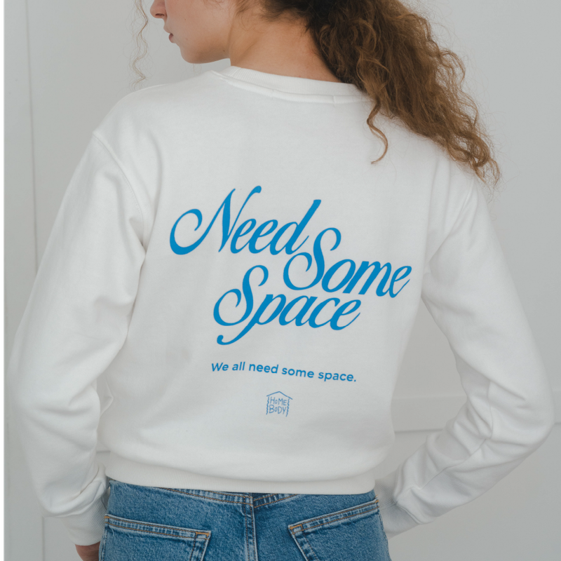 Need Some Space Sweatshirt(WHITE)