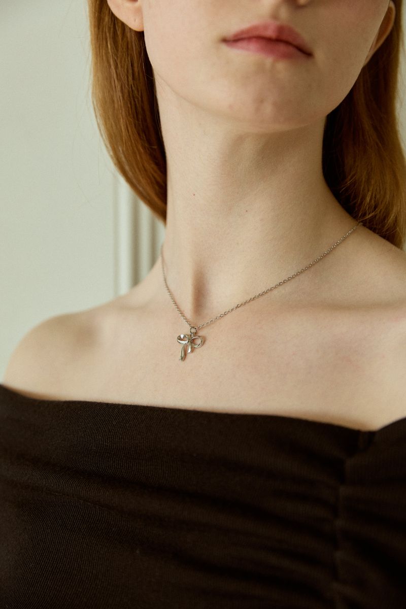 PINK PINEAPPLE(ピンクパイナップル)の「WAVE RIBBON NECKLACE(Accessories)」