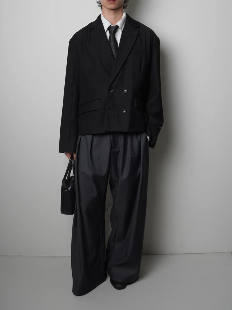 JT10 Cropped Double-Breasted Blazer