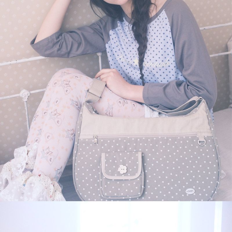 Star messenger bag_beige
