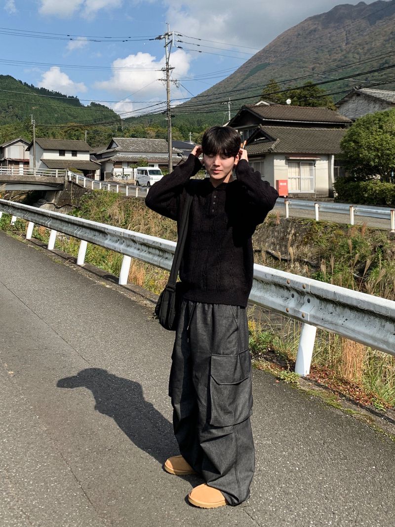 ラベルヘンリーネックニット