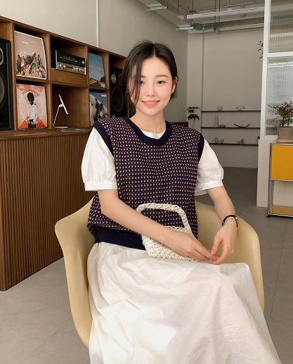 SHOPPERLAND（ショッパーランド）の「Vintage Pattern Knit Vest (4color)（Tops）」