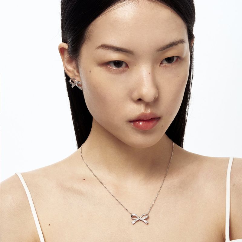Ribbon Pave Necklace