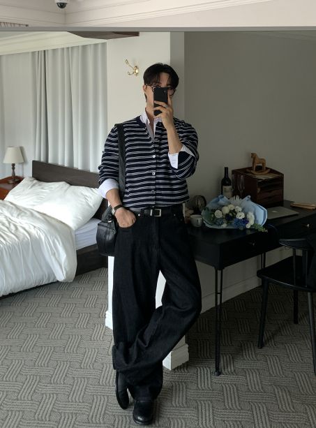LOOKPLE（ルックプル）の「Meir Premium Adult Three-Needle Curved Wide Denim Pants（Pants）」
