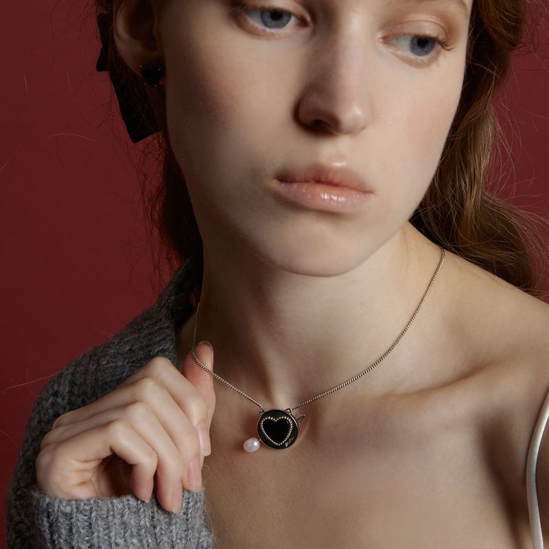 Cupid Coin Necklace_Silver