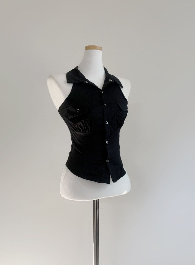 Eriso button halter top (black)