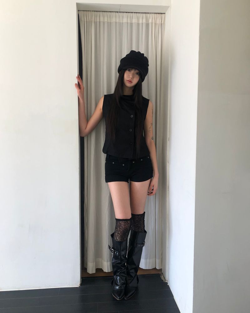WONDER WONDER（ワンダーワンダー）の「Tike Eyelet Shorts（Pants）」