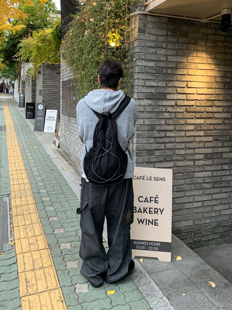 カッテイルケーブルフードニットジップアップ