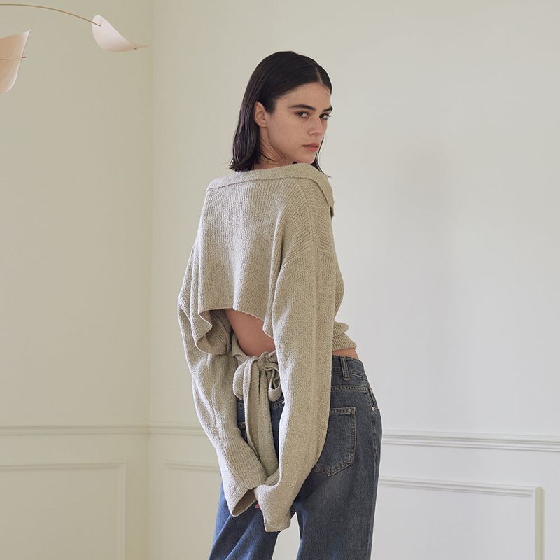 BACKLESS COLLARED KNIT (BEIGE)