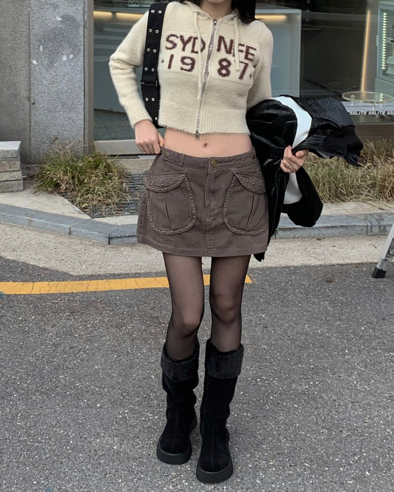 Y2K stud cargo skirt