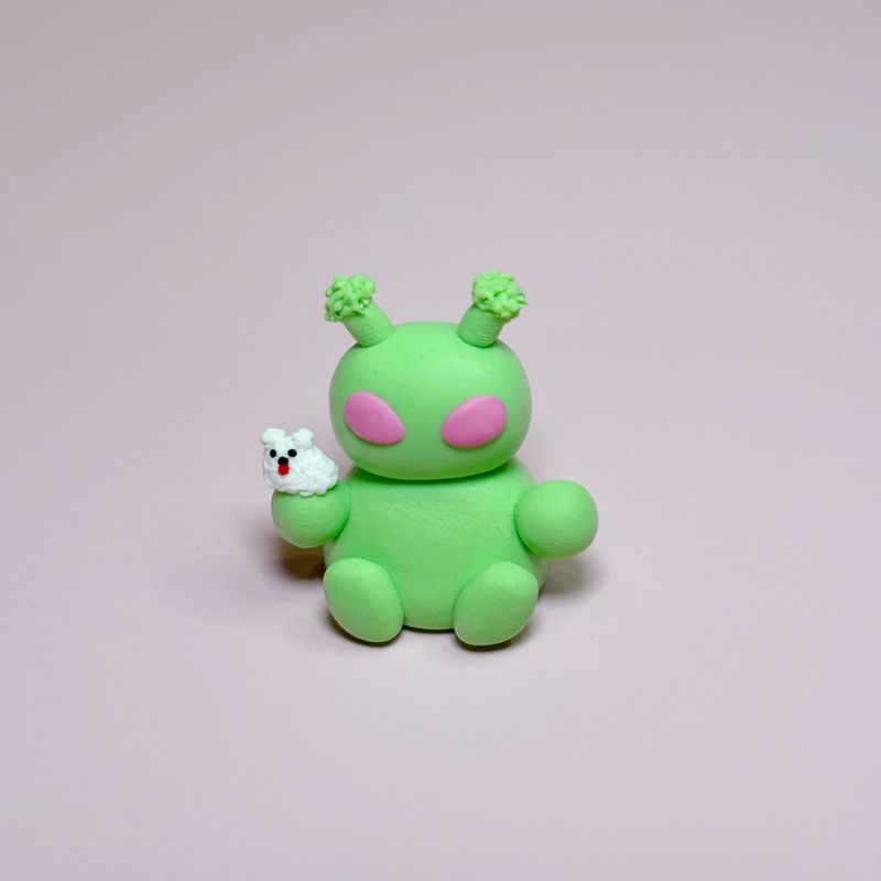 エイリアンとわんちゃんのオブジェ