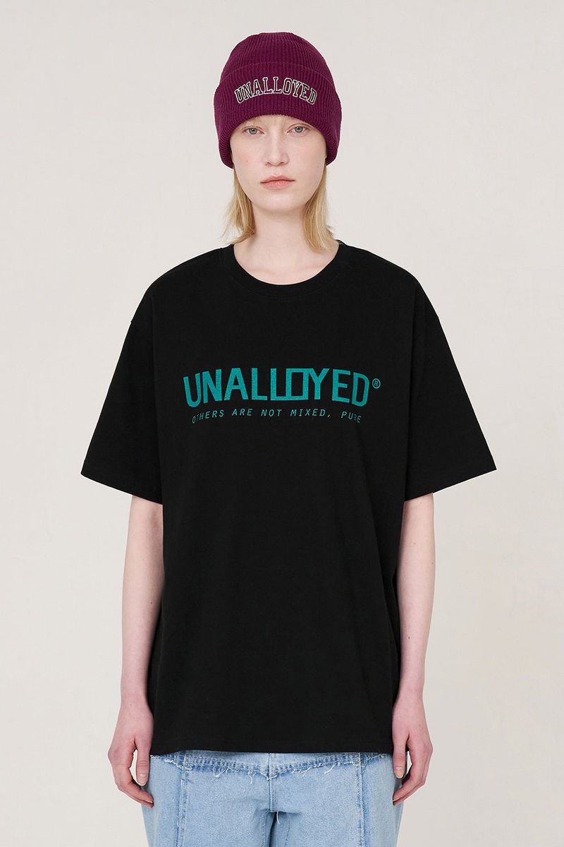 UNALLOYED（アナロイド）の「LOGO T SHIRT（Tops）」