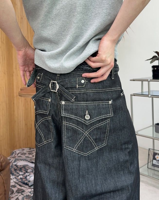 Desert Backbuckle Bermuda Pants