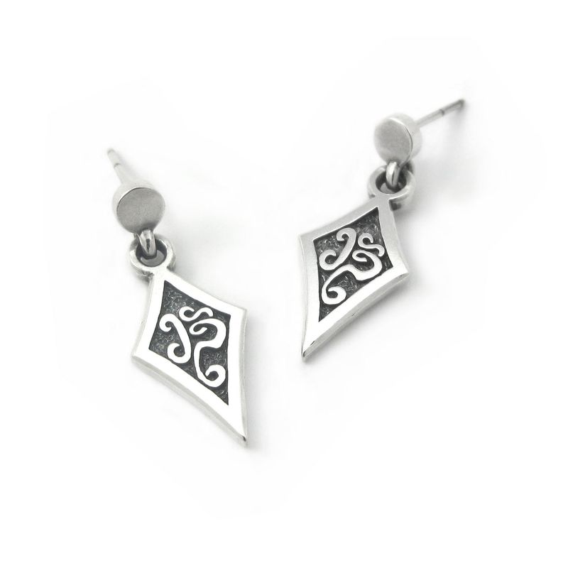 STERLINGWORTH（スターリングウォース）の「BTディアシルバーピアス（アクセサリー）」