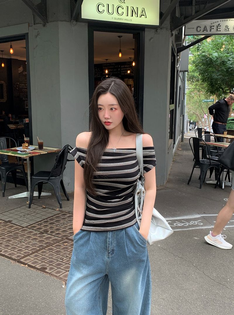 [ORIGINAL] Cree striped off-shoulder T-shirt