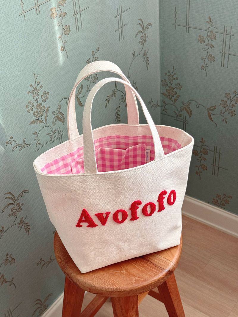 Signature canvas check tote bag